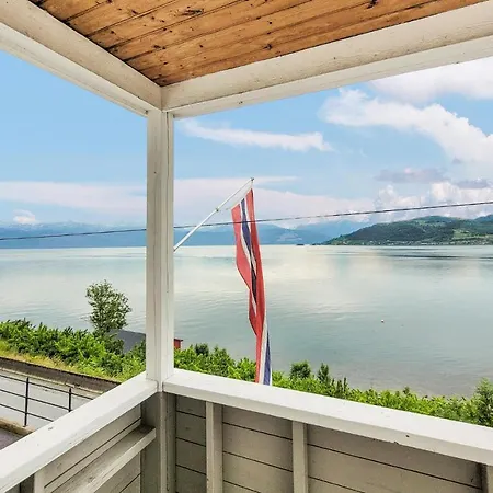 Cozy In With House Sea View Дом отдыха