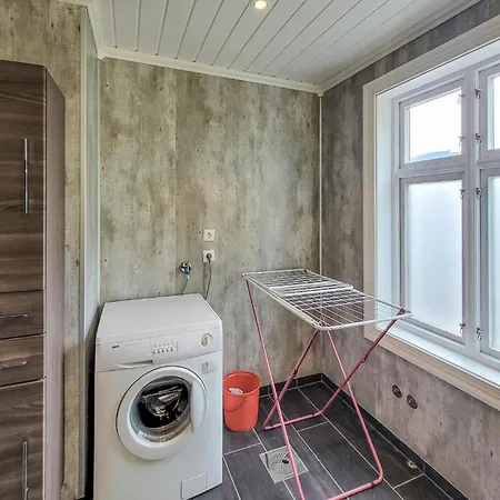 Cozy In With House Sea View